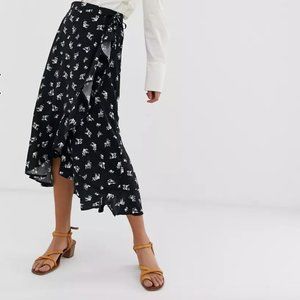 New Look Wrap Floral Midi Skirt